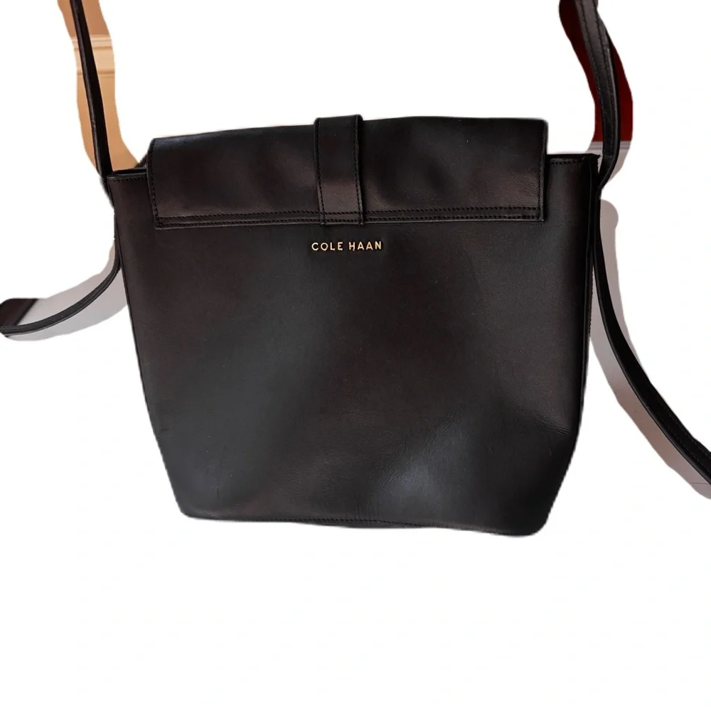 Cole Haan Vestry Saddle Bag in Black‎ Crossbody Leather Purse Gold Hardware